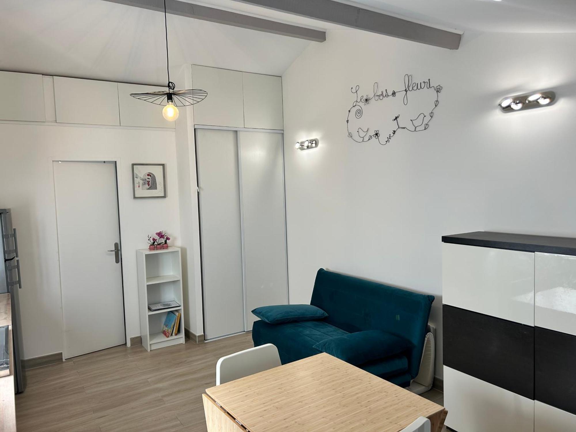 Maison Studio Le Bois Fleuri Croissy-Beaubourg Exterior photo